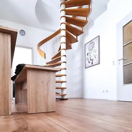 Malerische Maisonettewohnung Mit Zwei Balkonen * Plauen